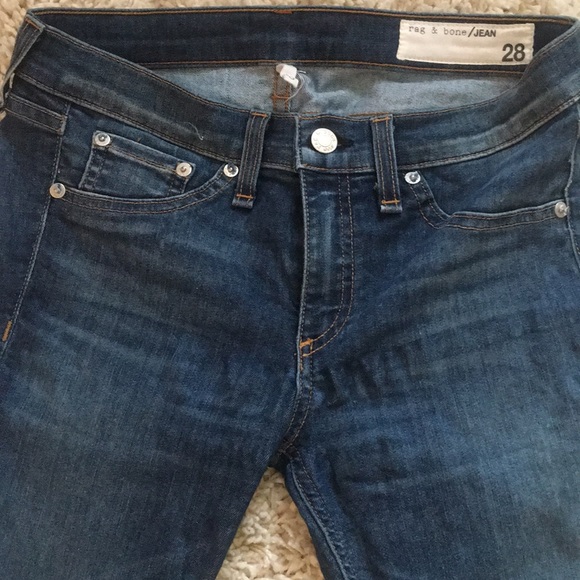 Rag & Bone Capri Jean in Rae wash - Picture 5 of 7